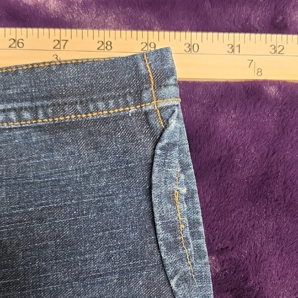Wrangler Women's Flame Resistant  Blue Straight Leg Jeans sz 32
